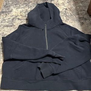 Black pullover lululemon scuba hoodie